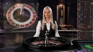 Casino Hold'em hole cards display on palem4d login player screen
